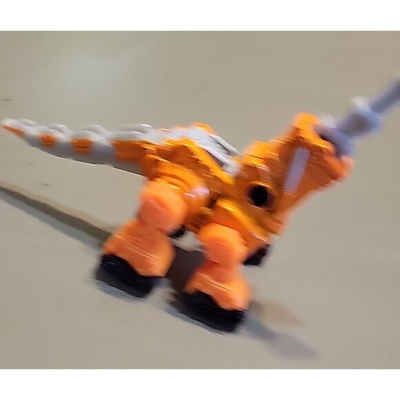 Dinotrux Skya Die Cast Figure 4" Dinosaur Truck Long Neck Netflix 2015 Mattel - Picture 3 of 4